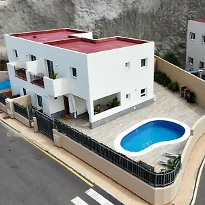 https://villa-san-borondn-piscina-privada.adeje-hotels.com